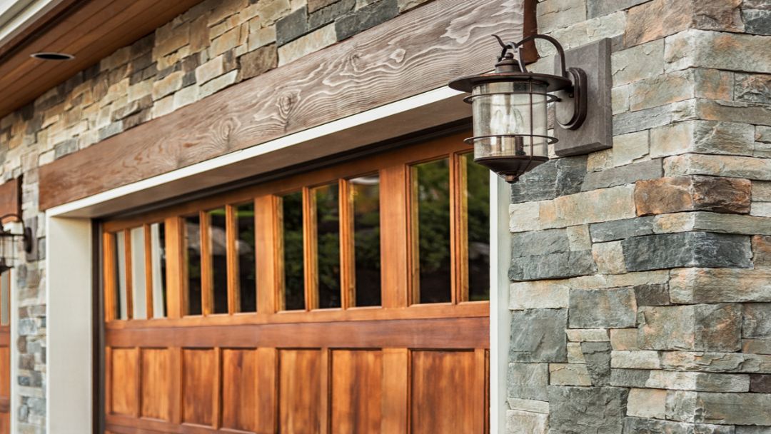 garage_door_in_wood_and_glass_-_overhead_door_&_operator_pensacola_9601_n._palafox_st_ste_6-a_pensacola_florida_32534.jpg